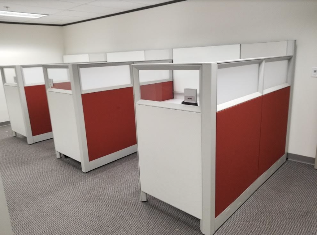 #351 Knoll Dividend Cubicles w/ Glass in Charlotte