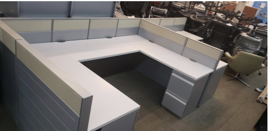 #270 Teknion Workstations