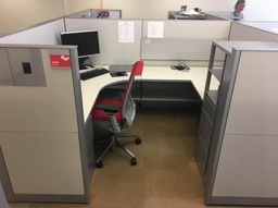 #139 Steelcase Answer Workstation