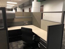 #159 Knoll 7x8 Workstations