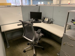 #186 Knoll 6' x 6' Sit to Stand Workstations