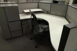 #291 Tiled Herman Miller Ethospace