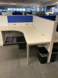 #331 Steelcase Answer Workstation
